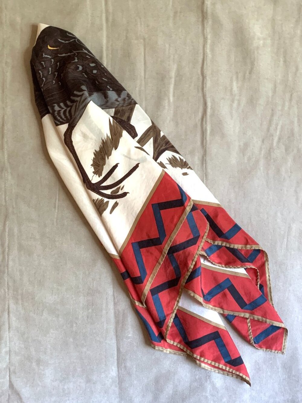 Vintage Perry Ellis Silk Scarf 31” Square Rolled Hem Bird Design - Picture 5 of 10
